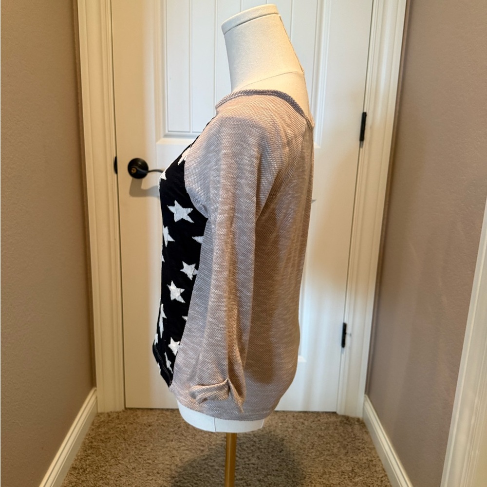 Evereve Tea n Rose Textured Knit Top in Tan - Picture 2 of 4